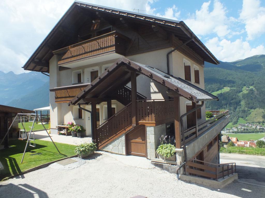 Best House Snc Di Elisa Baroni E Beatrice Dei Cas Bormio Eksteriør bilde