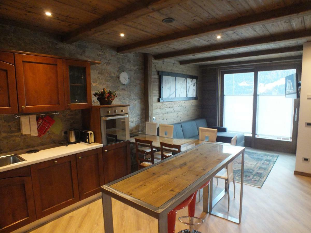 Best House Snc Di Elisa Baroni E Beatrice Dei Cas Bormio Eksteriør bilde